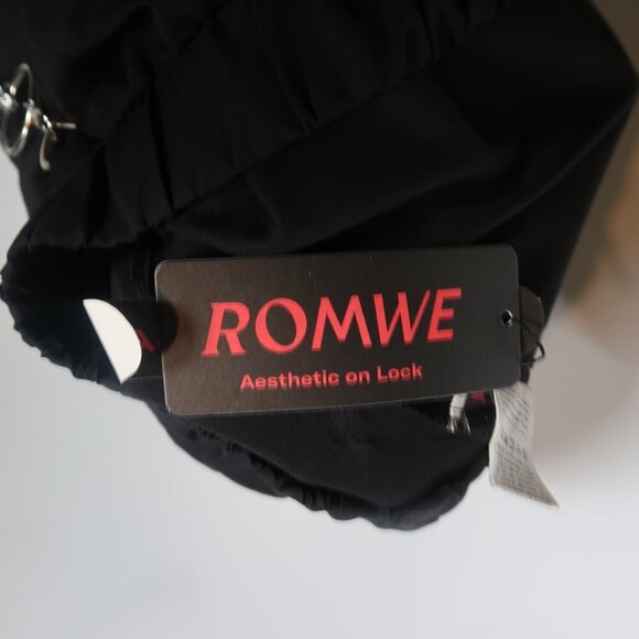 Romwe Women's Red Black Plaid Mini Skirt Goth Style School Girl Style XXL NWT - Picture 8 of 8